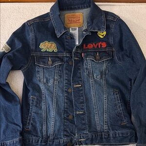 Levi Strauss & Co Youth Trucker Denim Jean Jacket Classic Wash Patches 7747-M2M